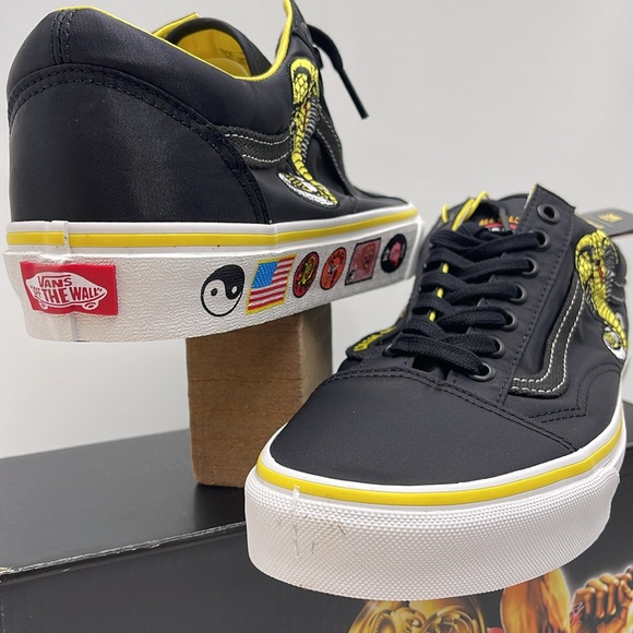 Vans Men’s Old Skool
Cobra Kai Black/Yellow/White
VN0A3WKT05N
Sneakers - Picture 9 of 16